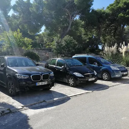 Apartments With Parking Space Postira, Brac - 2911 *