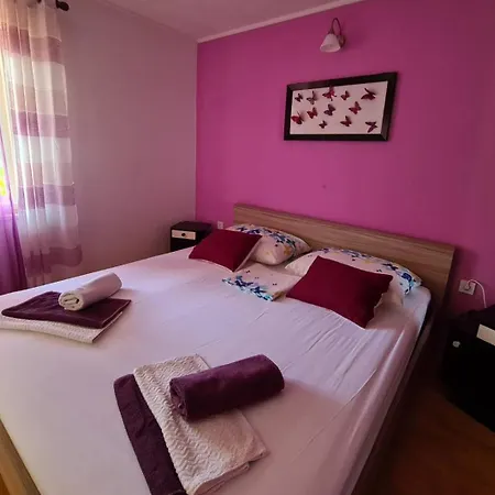 Apartment Apartments With A Parking Space Postira, Brac - 2911 Postira