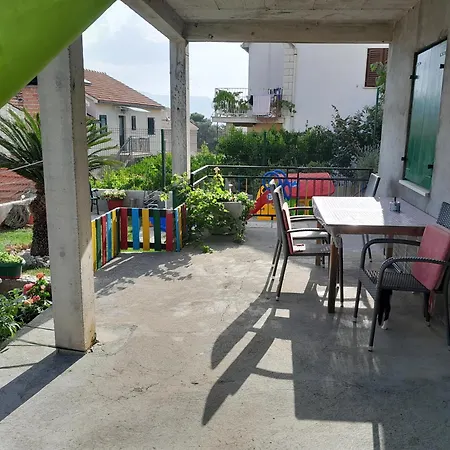 Apartments With A Parking Space Postira, Brac - 2911