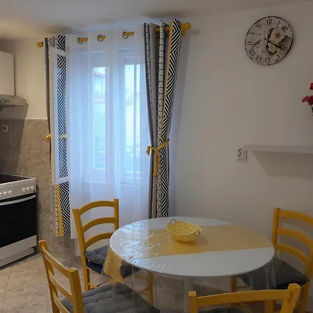 Apartment Apartments With A Parking Space Postira, Brac - 2911 Postira