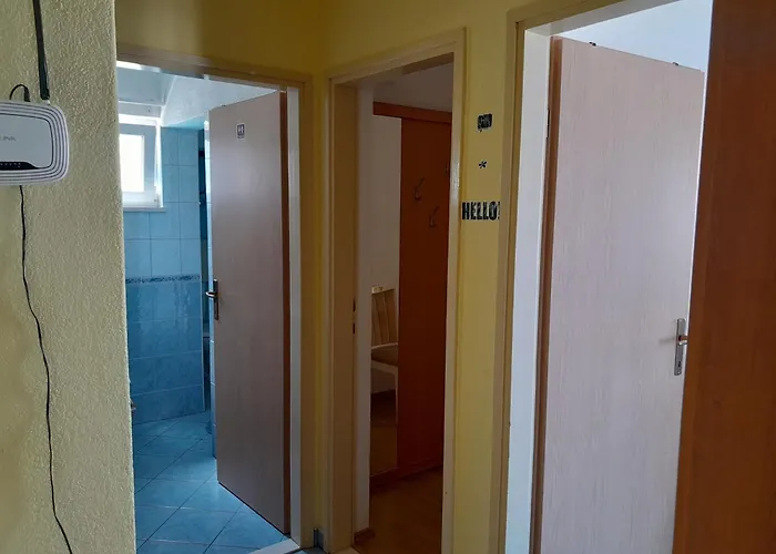 Appartamento With Parking Space Postira, Brac - 2911 Postira