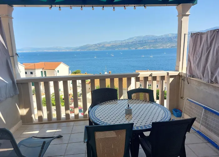 With Parking Space Postira, Brac - 2911 Appartamento