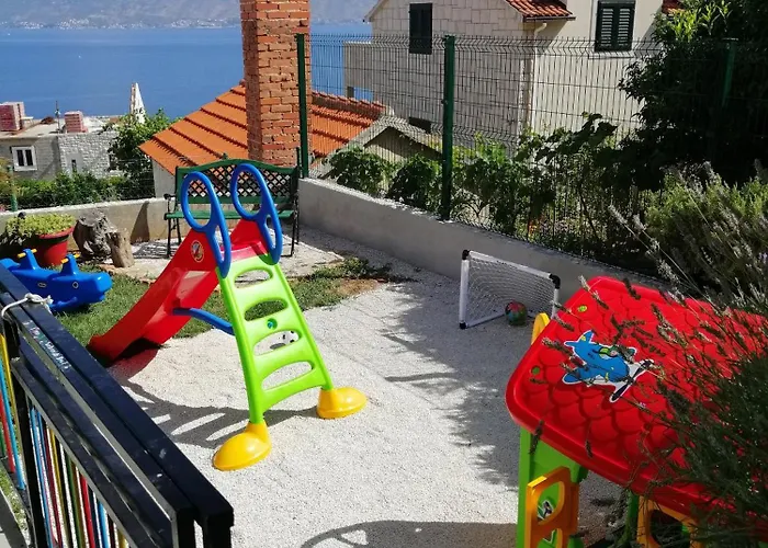 With Parking Space Postira, Brac - 2911 Appartamento *