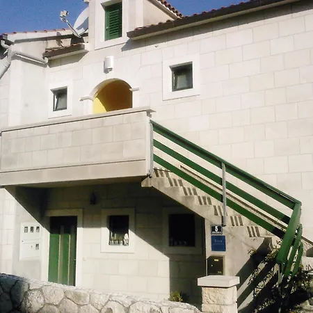 Apartments With Parking Space Postira, Brac - 2911 Apartment