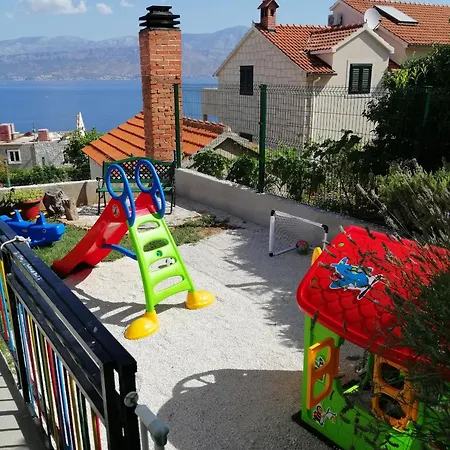 Apartments With Parking Space Postira, Brac - 2911 Apartment *